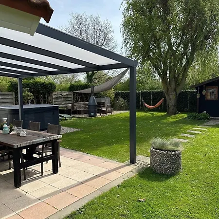 Holiday home Zee-tijd *